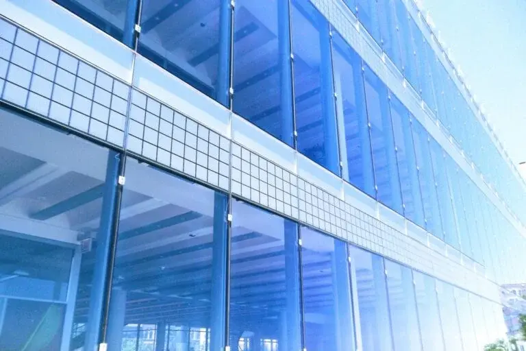 Transparent thermal insulation paint for Glass Curtain Wall